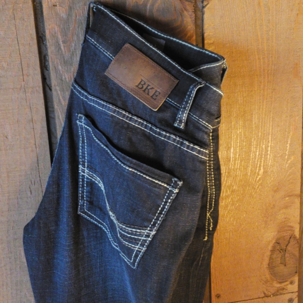 Men's Buckle Jeans